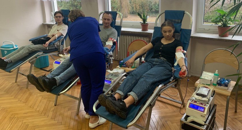 Zespół Szkół Ponadpodstawowych w Kamieńsku: 35 osób oddało krew dla Ani Zbierańskiej