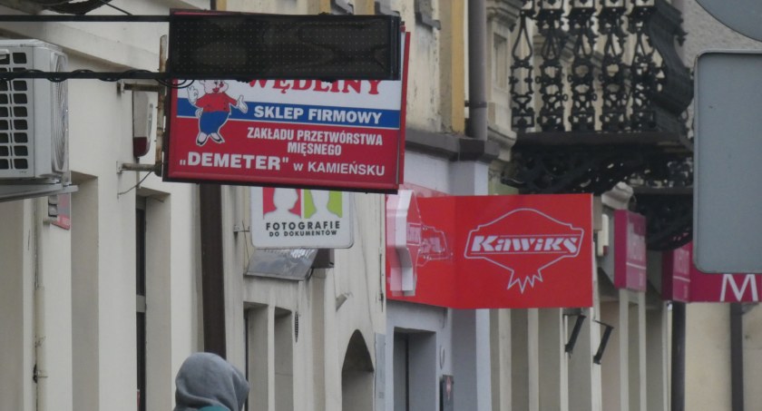 Szyldoza nasza nieśmiertelna: Czy Radomsko doczeka się uchwały krajobrazowej