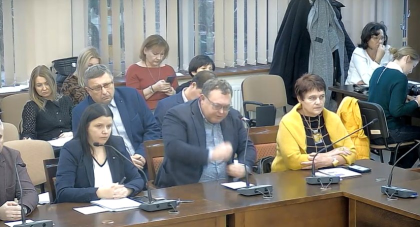 Szymon Zyberyng: Z idei powiatowego budżetu obywatelskiego się nie wycofujemy. Kto mógł przewidzieć wojnę i kryzys?