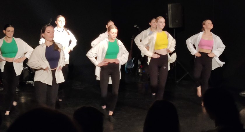 Pokaz Talentów I LO w sali kameralnej MDK. Dla Ani Zbierańskiej 