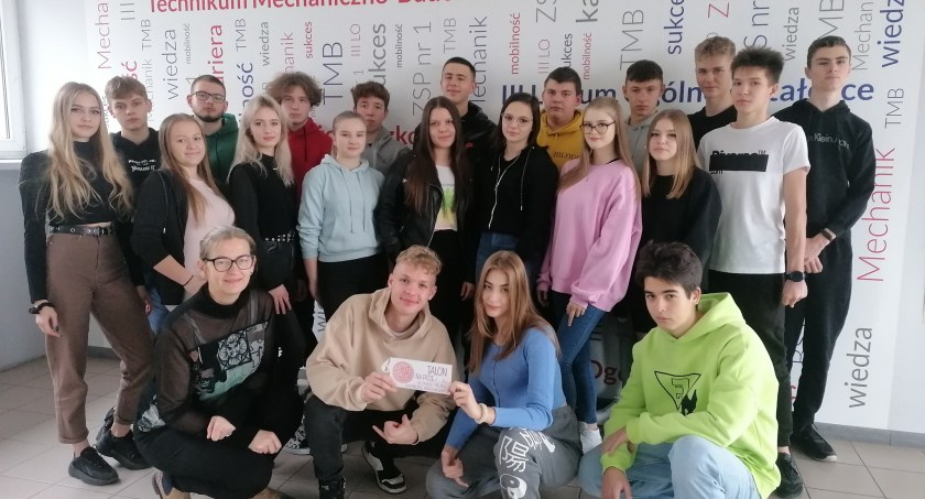w Zespole Szkół Ponadpodstawowych nr 1 odbyła się specjalnie przygotowana gra andrzejkowa