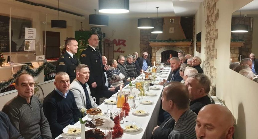 Opłatkowe spotkanie strażaków emerytów. Czas życzeń i wspomnień 