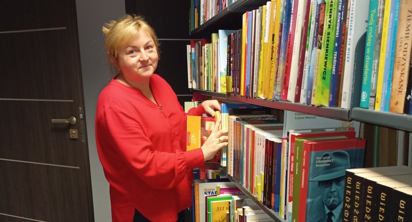 Biblioteka w banku. Ma nowe miejskie i nowoczesne warunki