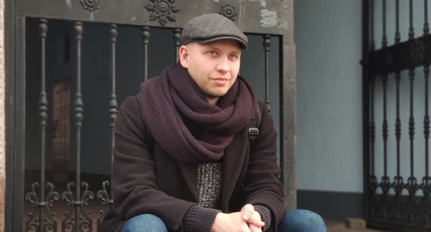 Boomerzy kiedyś wymrą. O różnicach pokoleniowych rozmawiamy z Ksawerym Olczykiem 