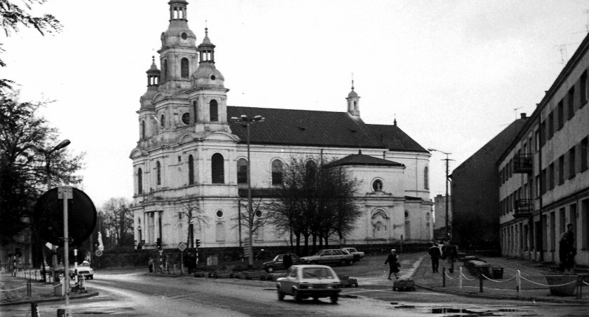 Zabójcy awanturnika skazani po 3 i 2 lata więzienia [Historia Gazetą pisana]