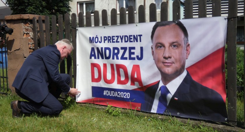 Co nas czeka w 2023 roku? Inflacja, wybory, hejt i fejki