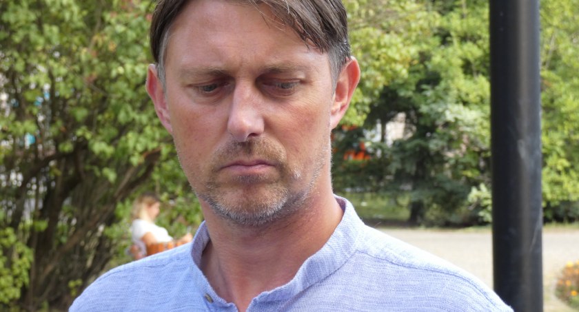Grzegorz Grabny (Nowa Lewica): Tylko pracownicy TBS-u nie mają trzynastki. Jakbyśmy byli napiętnowani albo dyskryminowani