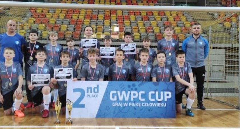 Świetny występ młodych piłkarzy. Drugie i trzecie miejsca zdobył RAP podczas turnieju halowego w Częstochowie