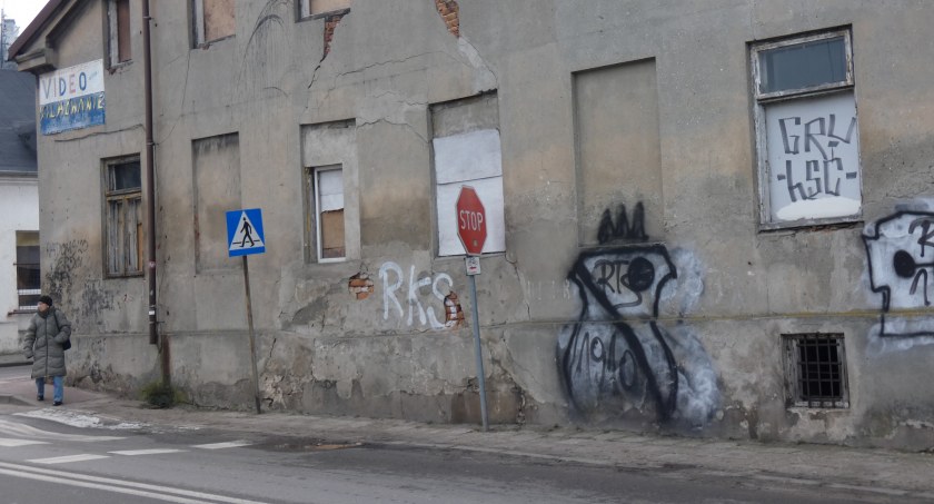 Jest sposób na szpetne kamienice. Samorząd może zmusić do remontów nawet prywatnych właścicieli