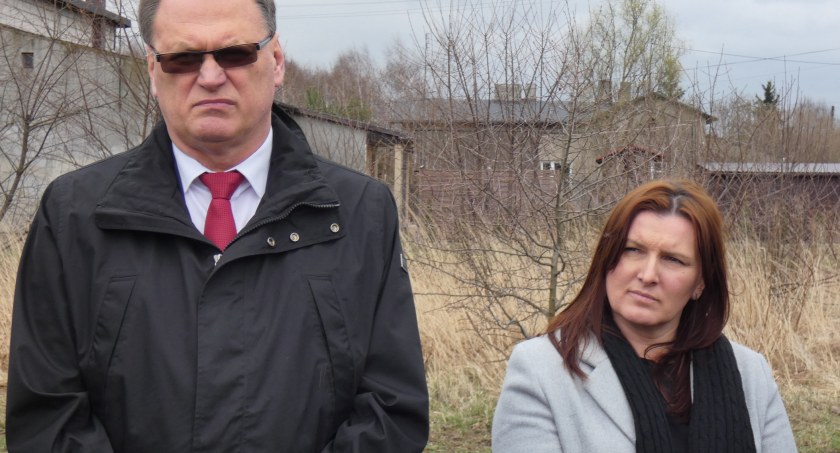 Mieszkaniec złożył doniesienie do prokuratury na prezydenta i wice. W sprawie Kowalowca