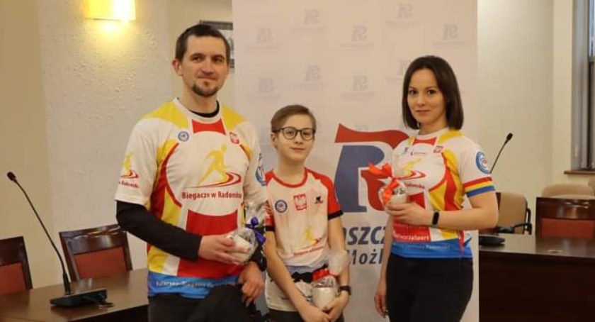 Artur, Emilia i Igor zwyciężyli w grze terenowej 