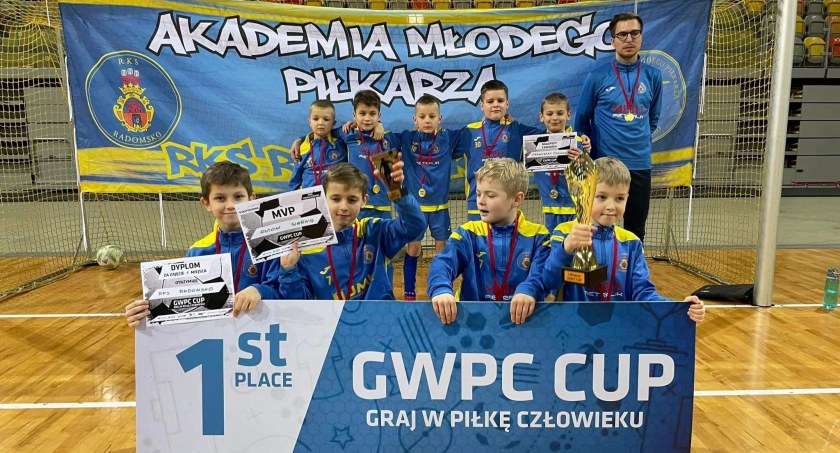 Piłkarze RKS Radomsko z rocznika 2014 zwyciężyli w ogólnopolskim turnieju 