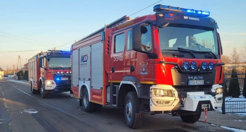 Słostowice, gmina Gomunice: Kobieta przestała oddychać. Strażacy wezwani do pomocy ratownikom