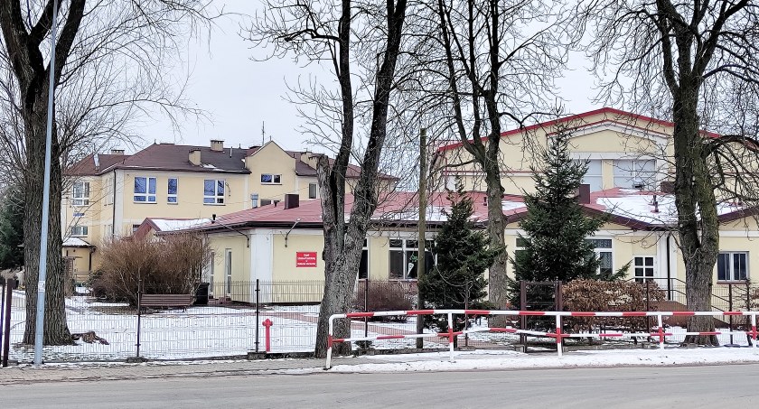 Maluch na gigancie. Kilkuletni chłopiec wyszedł z przedszkola w Stobiecku Szlacheckim, nikt tego nie zauważył
