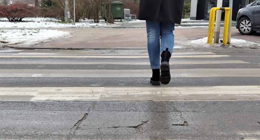 Szef radomszczańskiej drogówki: Tylko jednego dnia było 60 wykroczeń na przejściach dla pieszych