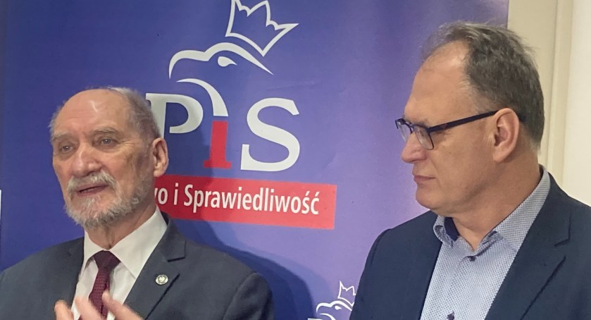 PiS nie umyje rąk? Macierewicz o głosowaniu radnych PiS za ulicą Słowińskiego: Sprawa musi być wyjaśniona
