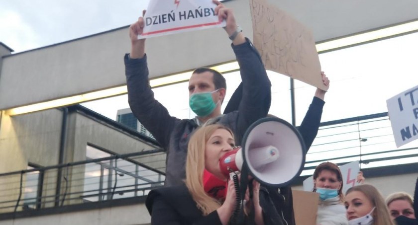 Rodzina już nie konserwatywna: „Co ludzie powiedzą?  To już nas nie obchodzi