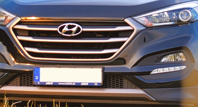 Rondo na Jagiellońskiej. Zderzenie hyundaia i toyoty. Sprawczyni zapłaci słony mandat