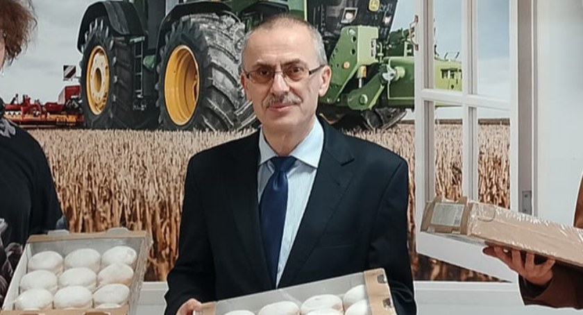 Chętni na dyrektorowanie już są. Konkurs na nowego szefa szkoły rolniczej w Dobryszycach
