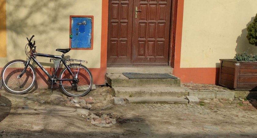 Policja apeluje do właścicieli rowerów: Zainwestuj w zabezpieczenie. Wiosną kradną bardziej 