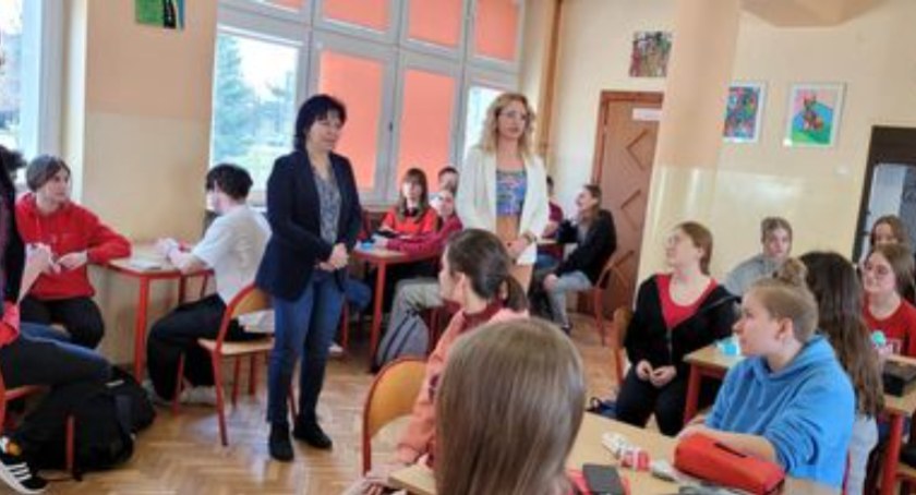 I LO: Znamy zwycięzców międzyklasowych zawodów z udzielania pierwszej pomocy 