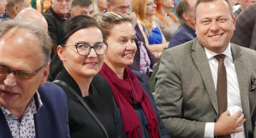 Nowak: Starostwo odkryło źródełko, z którego zamierza czerpać życiodajną kasę [Komentarz]