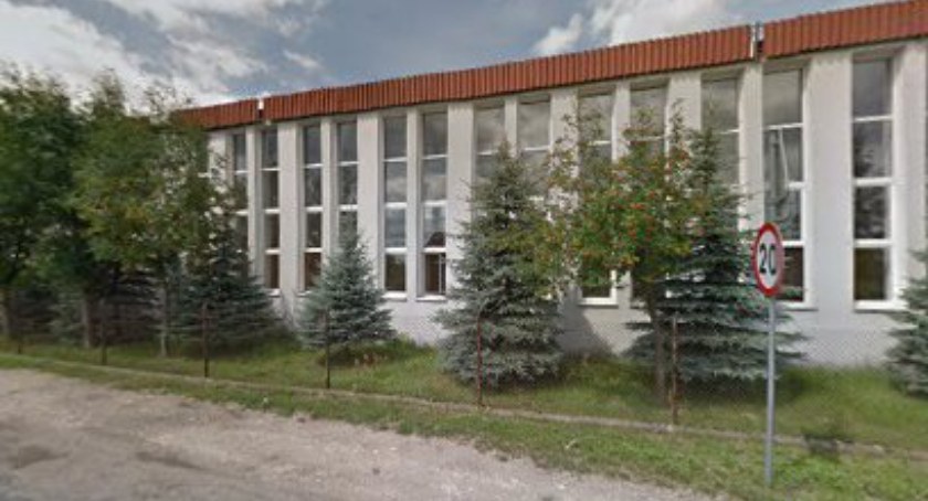 Naczelnik Krupska do nauczycieli i dyrektorów: Uczulcie dzieci i rodziców, że ktoś zaczepia uczniów