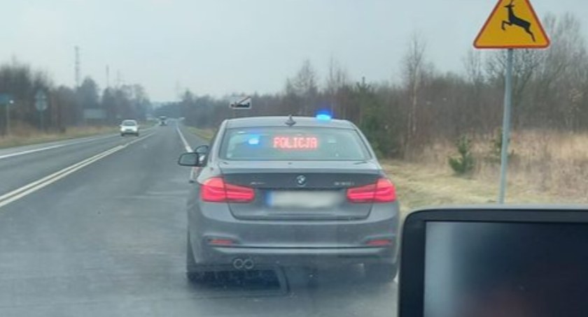 Pościg autostradą A1. Kierowca przekroczył prędkość, ale nie zamierzał się zatrzymać. Ma dopiero 23 lata