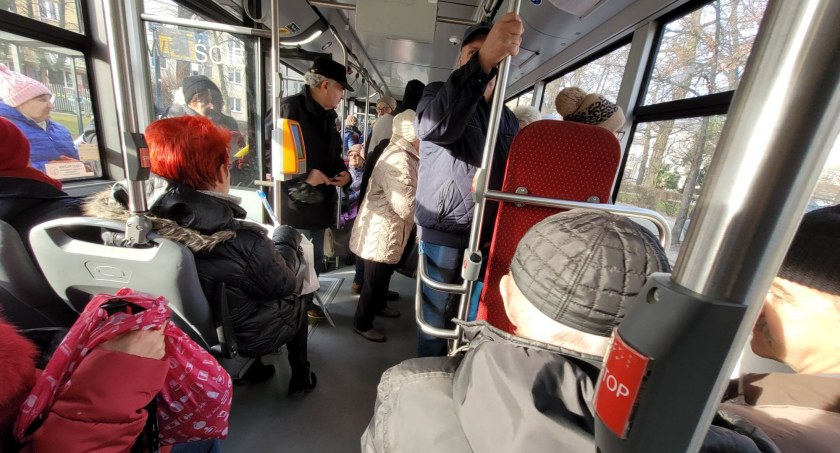 Utrudnienia w dojazdach. W związku z remontem ul. Krasickiego MPK wprowadziło zmiany w kursowaniu autobusów