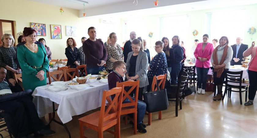 Świąteczne spotkanie w Środowiskowym Domu Samopomocy. Była modlitwa, życzenia i przedstawienie