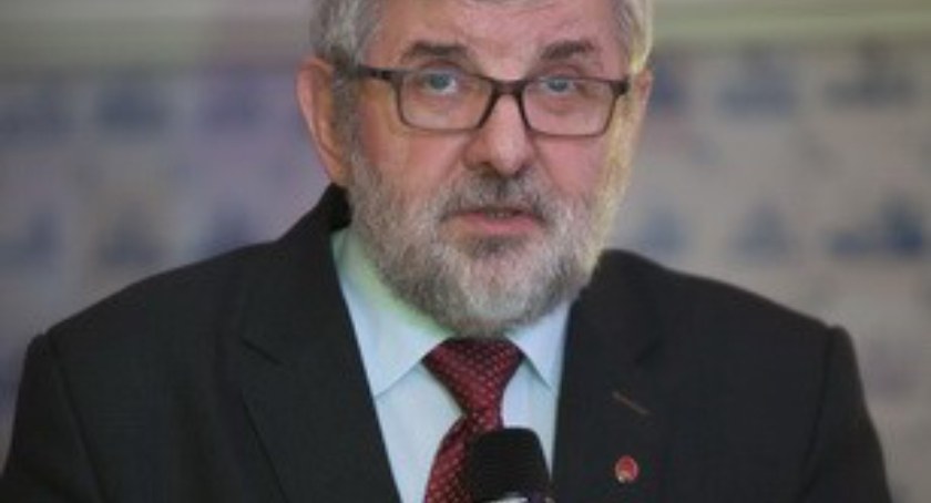 Wyższe szkoły tego i owego czy prawdziwa potrzeba edukacyjna: Czy otwieranie uczelni w małych miastach ma sens?