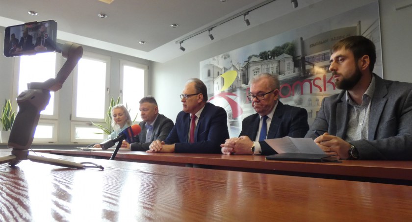 Mieczysław Pawłowski: Kilka uwag po konferencji prasowej o sytuacji w PGK [Komentarz]