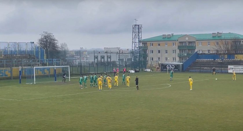 Trzy punkty i dwa karne w meczu RKS-u radomsko z Sokołem Aleksandrów Łódzki