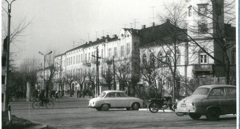 Closed, open, czyli po co nam ten angielski, kiedy swój język mamy? [Historia Gazetą pisana] 