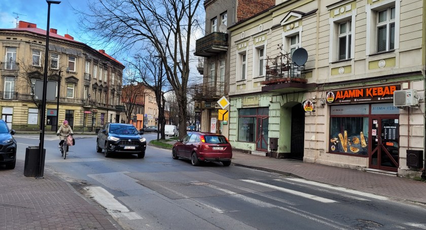 Inwestycje w poczekalni: wykonawcy chcą więcej niż ma miasto w kieszeni