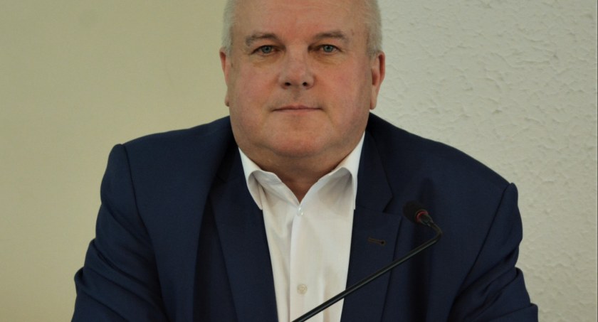Arkadiusz Ciach: Co chcecie powiedzieć bitym i molestowanym seksualnie dzieciom? Poczekajcie na nowe nakładki i chodniki?