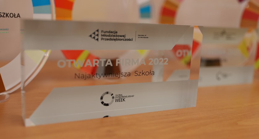 Radomszczański Ekonomik po raz siódmy w dziesiątce najaktywniejszych szkół w Polsce