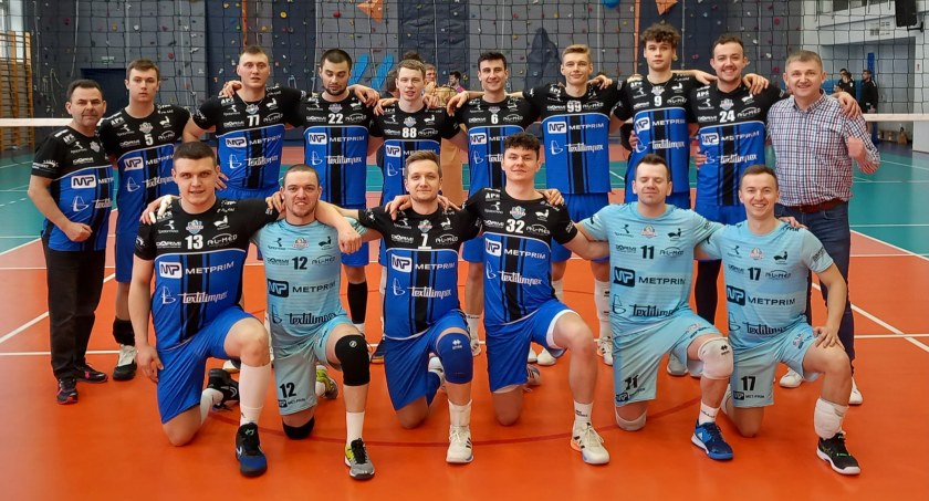 Siatkarze KS METPRIM Volley Radomsko poza finałami o awans do II ligi