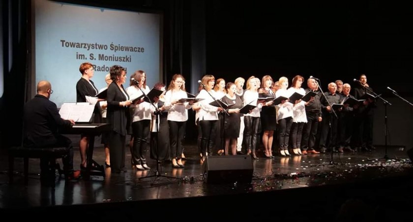 100-lecie Towarzystwa Śpiewaczego im. Stanisława Moniuszki w Radomsku. Koncert jubileuszowy na deskach MDK