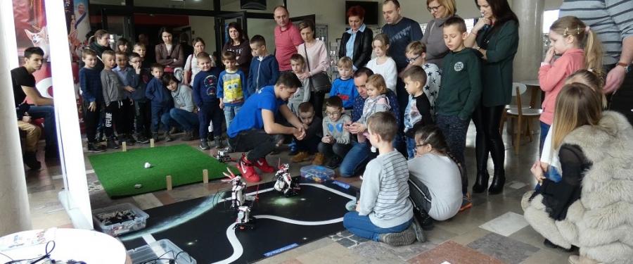 Dzień Techniki, czyli roboty, bajki i matematyka przez zabawę