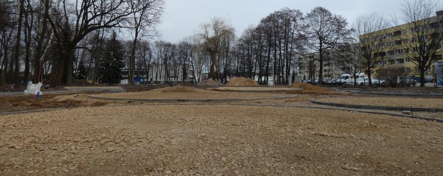 Park Świętojański się zmienia. Bardzo. Prace trwają
