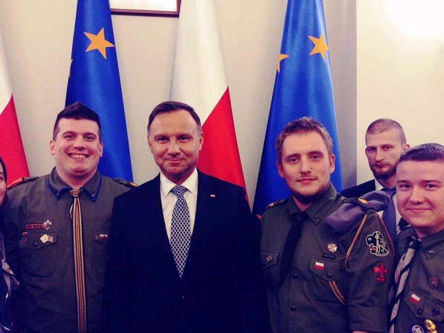 Dzień myśli braterskiej. Odznaczenia i zabawy w święto przyjaźni
