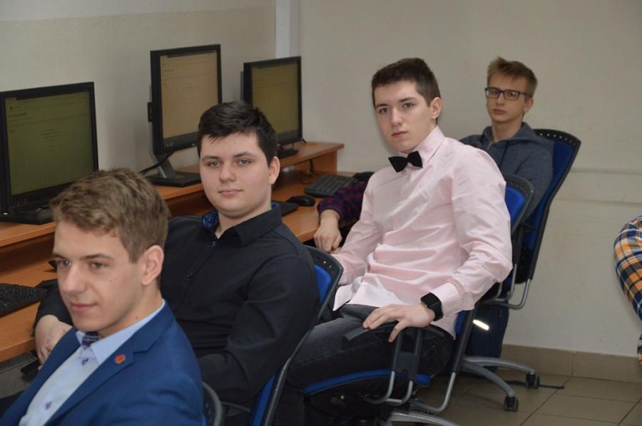 Zaloguj się! Zagraj i wygraj! Elektryk: Informatyczny Puchar po raz szósty