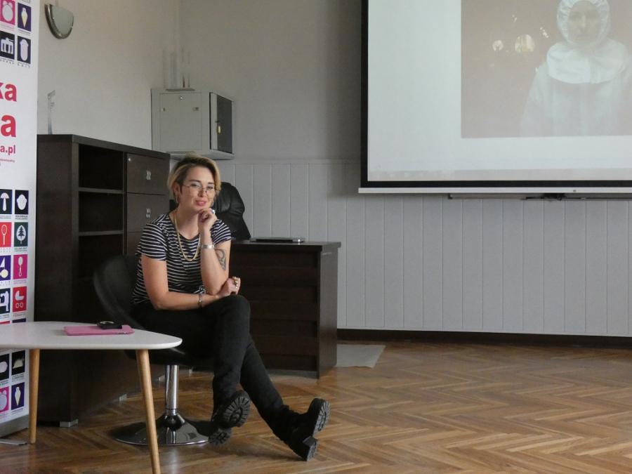 [ZDJĘCIA] Trwają XIV Dni Kina. I LO: warsztaty krytyki filmowej z Kają Klimek