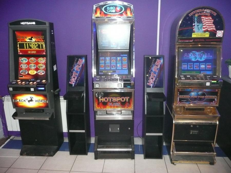 19 automatów w 3 dni. Konfiskata nielegalnych automatów do gier w Radomsku