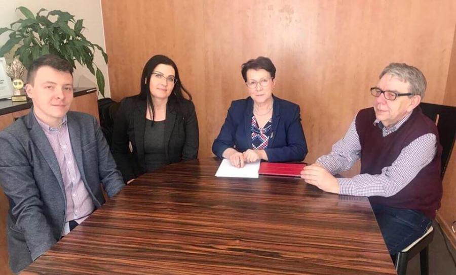 Starosta Beata Pokora na spotkaniu z Anną Milczanowską