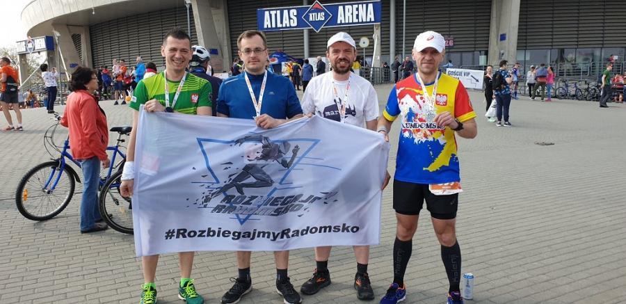 [ZDJĘCIA] Biegowy weekend: 10-tka, półmaraton w Żywcu i maraton w Łodzi oraz Dębnie