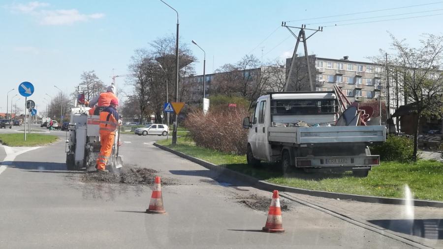 Uwaga! Na Leszka Czarnego łatają dziury!