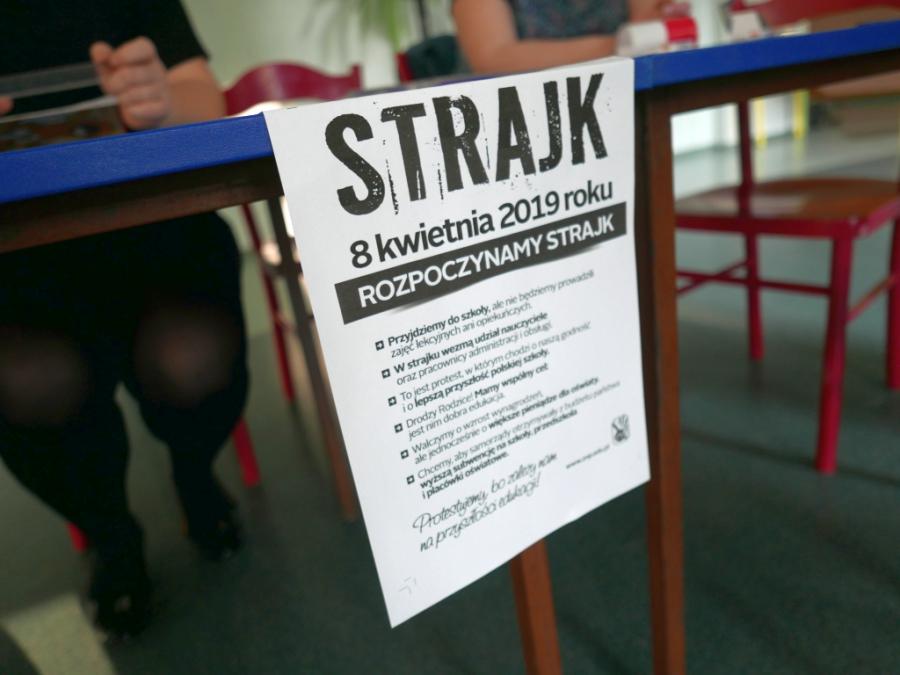 [STRAJK NA ŻYWO] Maturzyści mogą spać spokojnie, jutro będą klasyfikowani