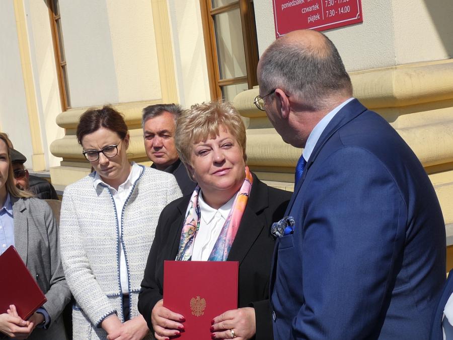 [FILM] Renata Koska objęła dzisiaj obowiązki burmistrza Przedborza